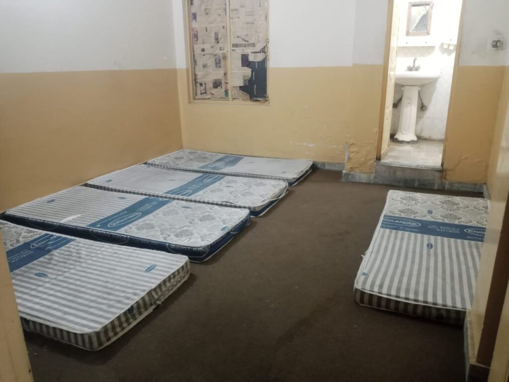 alkhair boys hostel national market branch chandni chowk rawalpindi room
