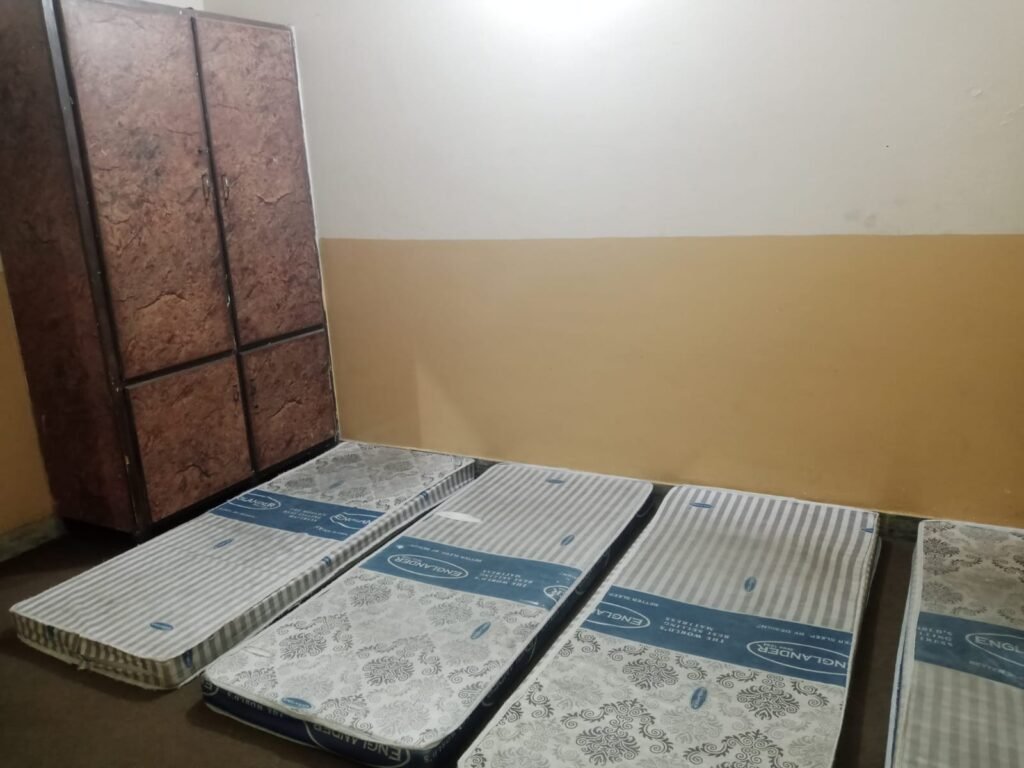 alkhair boys hostel national market branch chandni chowk rawalpindi room3