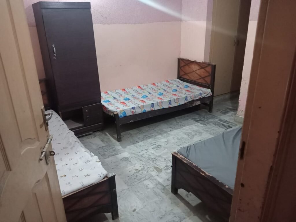 alkhair boys hostel rawalpindi 7th road 3seater2nd bedroom image