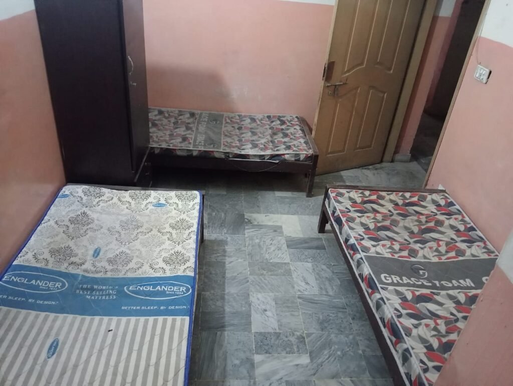 alkhair boys hostel rawalpindi 7th road furnished room image